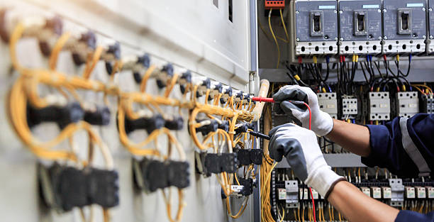 Professional Electrician technician working in Arlington Heights, PA